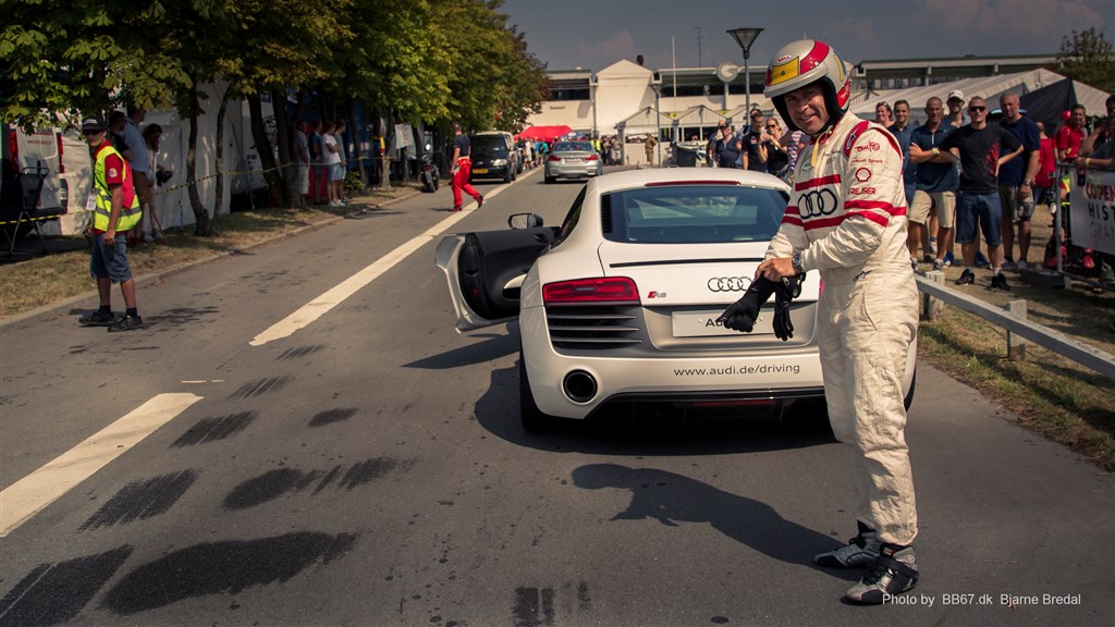 Tom Kristensen står klar som din chauffør i en Audi R8 V10
(Foto: Bjarne Bredal)